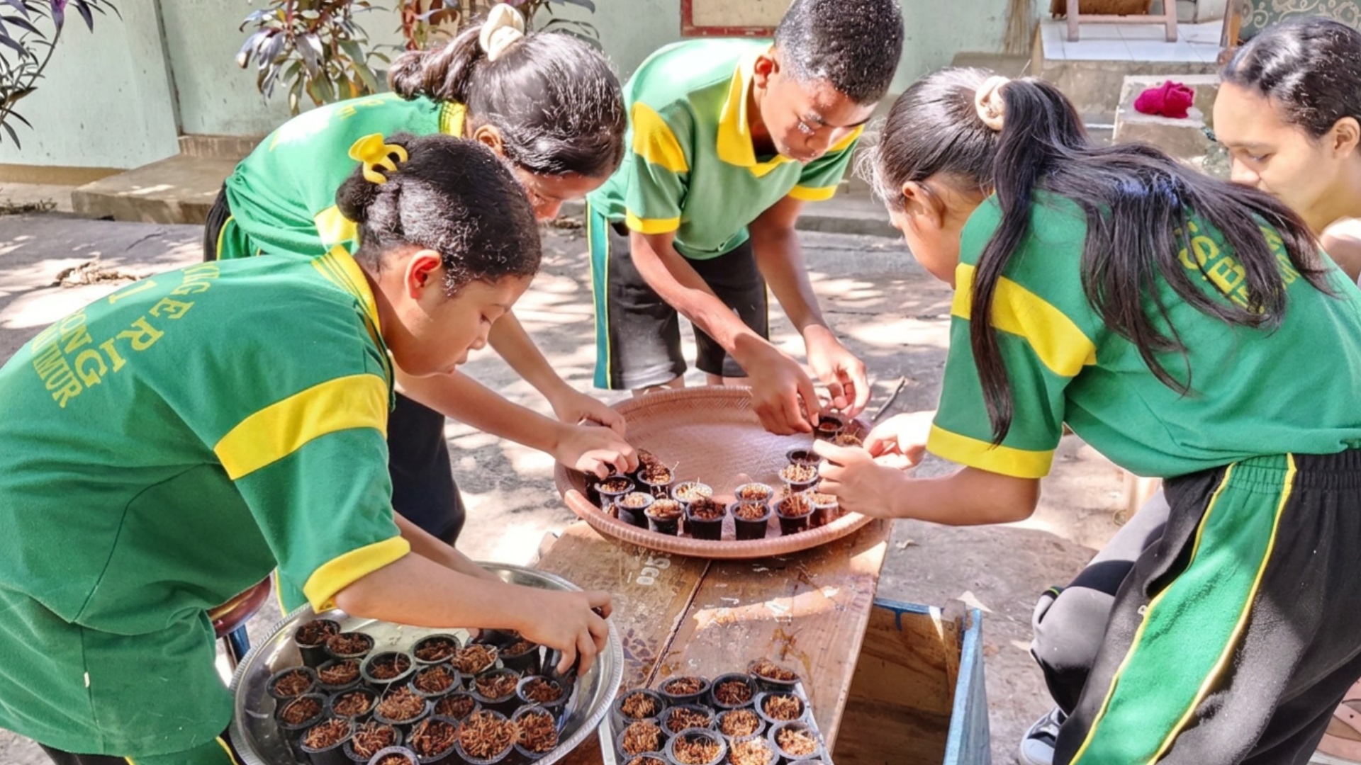 Yayasan Astra - YPA MDR Dorong Sekolah Binaan Berinovasi dengan Kearifan Lokal untuk Hidroponik Berkelanjutan